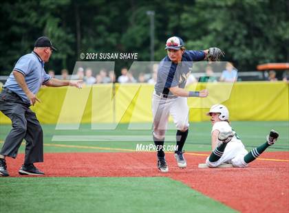 Thumbnail 2 in St. Mary's vs. Hopkinton (MIAA Eastern Mass Division 2 Final) photogallery.