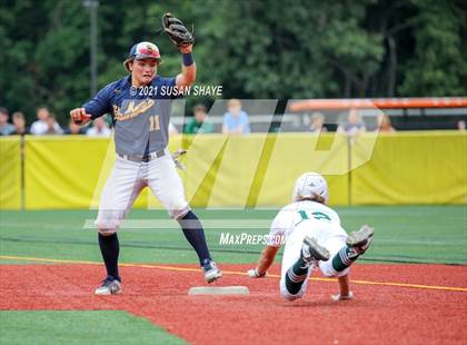 Thumbnail 3 in St. Mary's vs. Hopkinton (MIAA Eastern Mass Division 2 Final) photogallery.