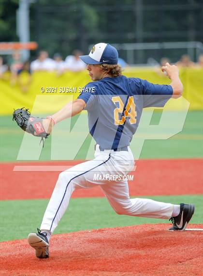 Thumbnail 1 in St. Mary's vs. Hopkinton (MIAA Eastern Mass Division 2 Final) photogallery.
