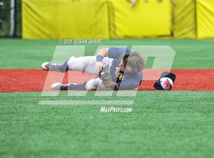 Thumbnail 1 in St. Mary's vs. Hopkinton (MIAA Eastern Mass Division 2 Final) photogallery.