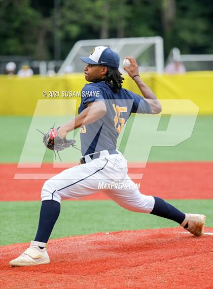 Thumbnail 3 in St. Mary's vs. Hopkinton (MIAA Eastern Mass Division 2 Final) photogallery.
