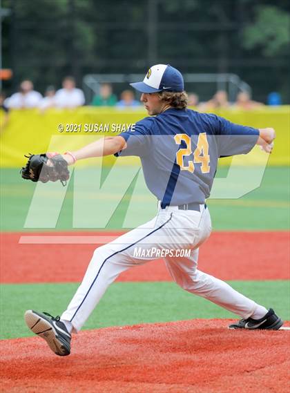 Thumbnail 2 in St. Mary's vs. Hopkinton (MIAA Eastern Mass Division 2 Final) photogallery.