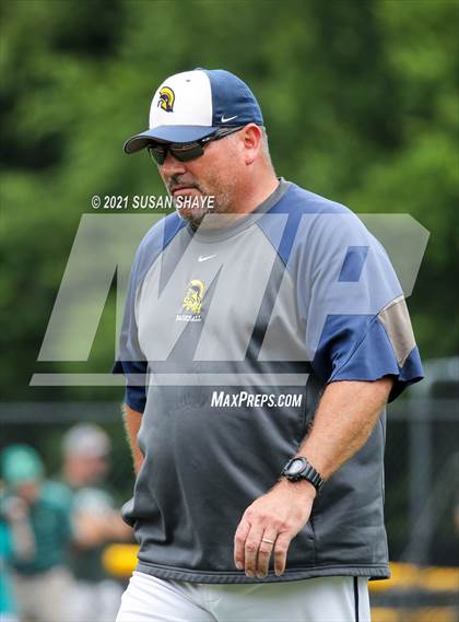 Thumbnail 2 in St. Mary's vs. Hopkinton (MIAA Eastern Mass Division 2 Final) photogallery.