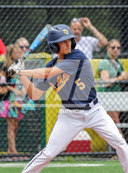 Thumbnail 2 in St. Mary's vs. Hopkinton (MIAA Eastern Mass Division 2 Final) photogallery.