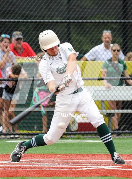 Thumbnail 2 in St. Mary's vs. Hopkinton (MIAA Eastern Mass Division 2 Final) photogallery.