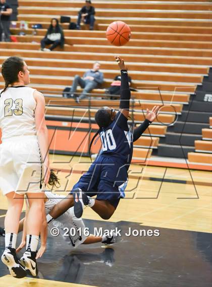 Thumbnail 1 in Archbishop Mitty vs. Centennial (Nike Tournament of Champions) photogallery.