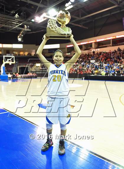 Thumbnail 3 in Rock Point @ Valley (AIA D5 Final Award Photos) photogallery.