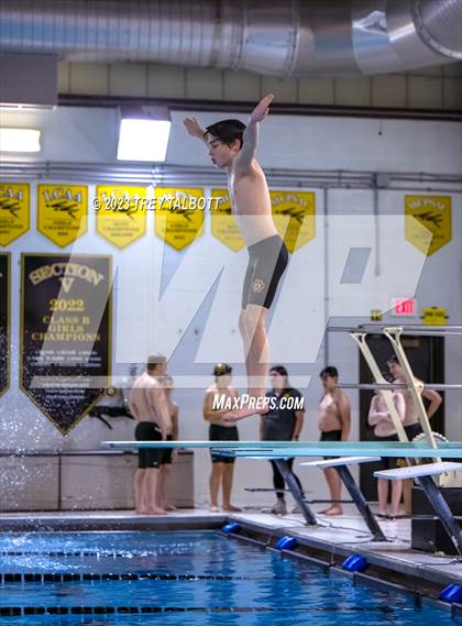 Thumbnail 3 in McQuaid Jesuit @ Honeoye Falls-Lima photogallery.