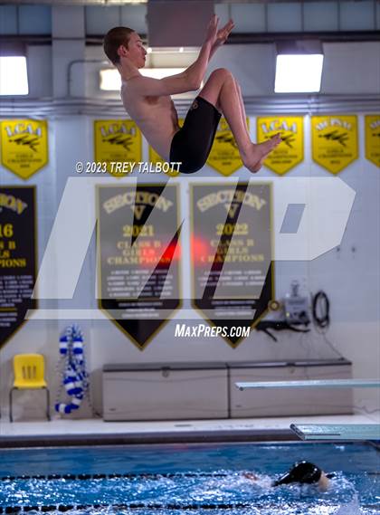 Thumbnail 3 in McQuaid Jesuit @ Honeoye Falls-Lima photogallery.