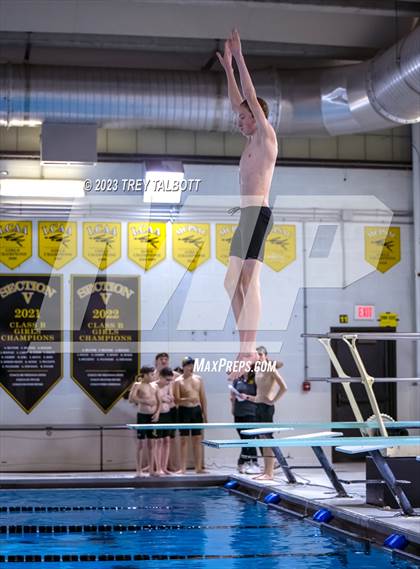 Thumbnail 3 in McQuaid Jesuit @ Honeoye Falls-Lima photogallery.
