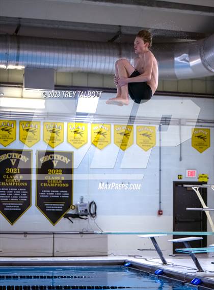 Thumbnail 3 in McQuaid Jesuit @ Honeoye Falls-Lima photogallery.