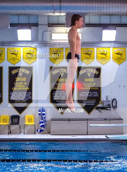 Thumbnail 3 in McQuaid Jesuit @ Honeoye Falls-Lima photogallery.