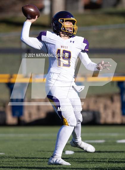 Thumbnail 3 in Bellevue West @ Creighton Prep photogallery.