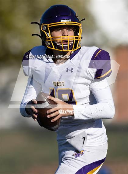 Thumbnail 3 in Bellevue West @ Creighton Prep photogallery.