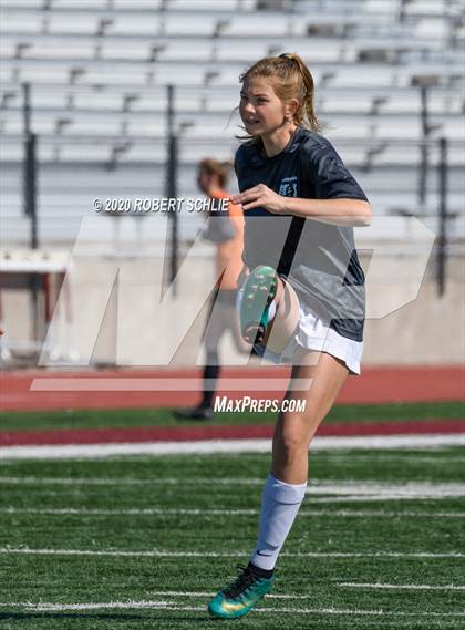 Thumbnail 1 in St. Francis vs. Ponderosa (CIF SJS D2 Final) photogallery.