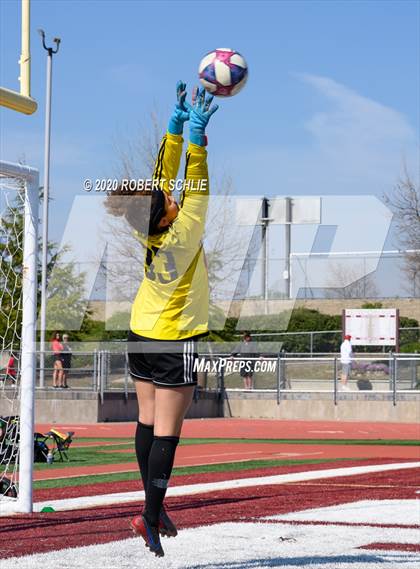 Thumbnail 2 in St. Francis vs. Ponderosa (CIF SJS D2 Final) photogallery.