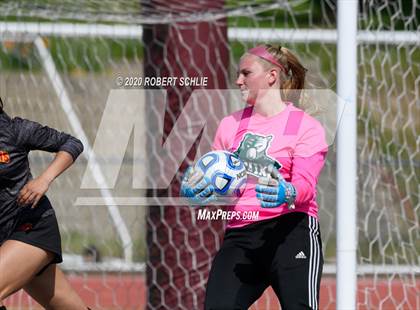 Thumbnail 1 in St. Francis vs. Ponderosa (CIF SJS D2 Final) photogallery.