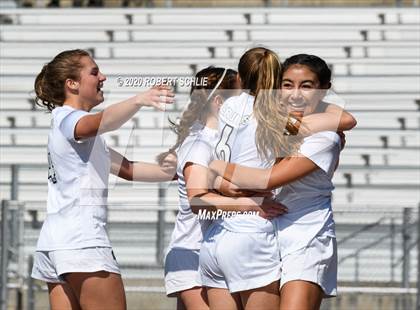 Thumbnail 2 in St. Francis vs. Ponderosa (CIF SJS D2 Final) photogallery.