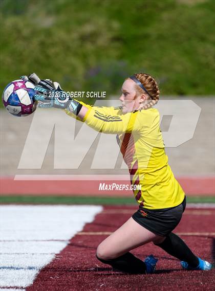 Thumbnail 1 in St. Francis vs. Ponderosa (CIF SJS D2 Final) photogallery.