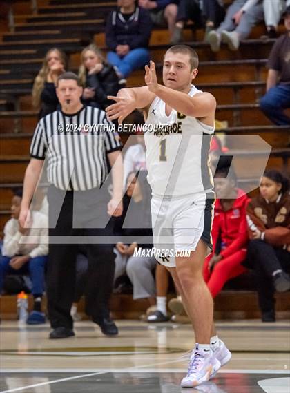 Thumbnail 3 in Arapahoe vs Cherry Creek photogallery.