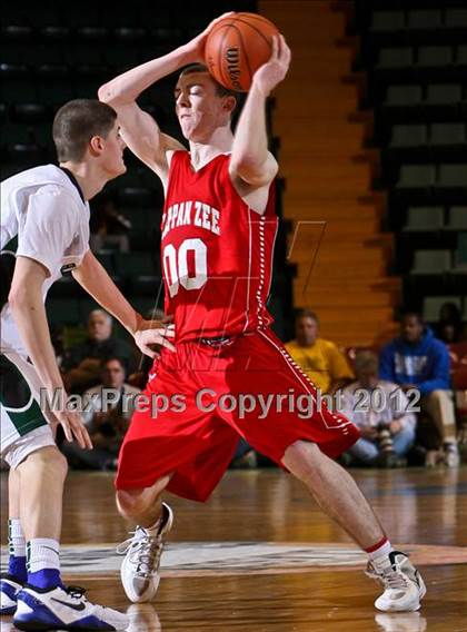 Thumbnail 3 in Tappan Zee vs. Harborfields (NYSPHSAA Class A Final) photogallery.