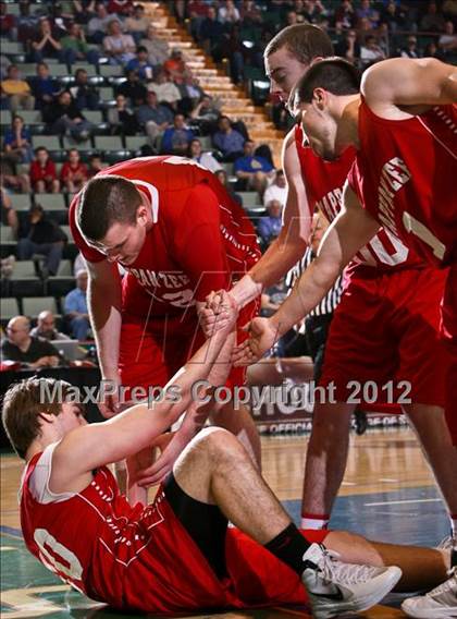 Thumbnail 3 in Tappan Zee vs. Harborfields (NYSPHSAA Class A Final) photogallery.
