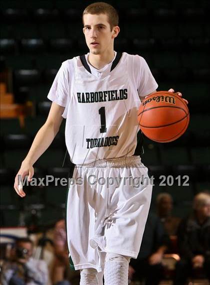 Thumbnail 3 in Tappan Zee vs. Harborfields (NYSPHSAA Class A Final) photogallery.