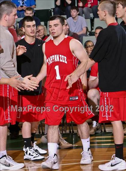 Thumbnail 1 in Tappan Zee vs. Harborfields (NYSPHSAA Class A Final) photogallery.