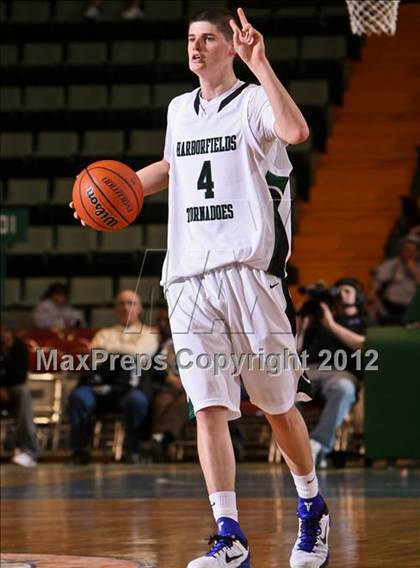 Thumbnail 3 in Tappan Zee vs. Harborfields (NYSPHSAA Class A Final) photogallery.