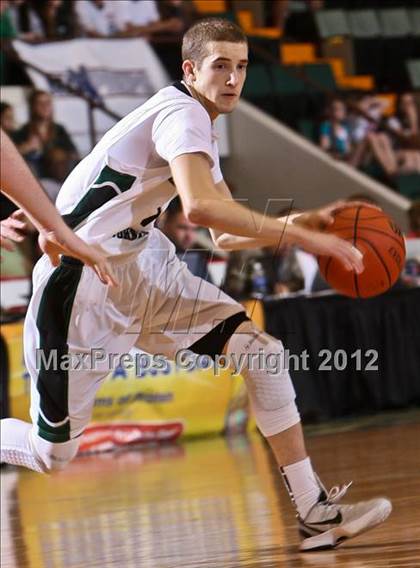 Thumbnail 3 in Tappan Zee vs. Harborfields (NYSPHSAA Class A Final) photogallery.