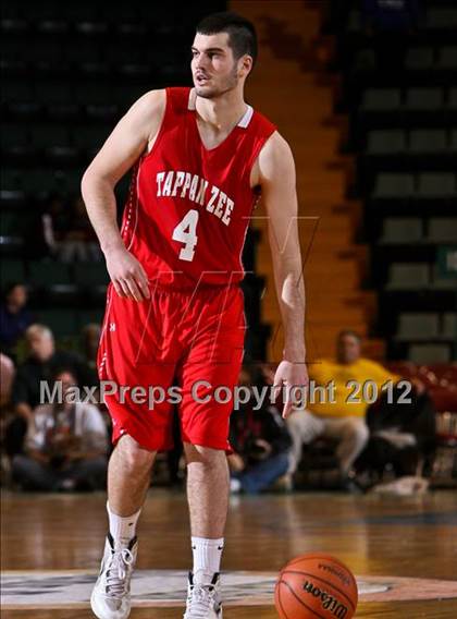 Thumbnail 2 in Tappan Zee vs. Harborfields (NYSPHSAA Class A Final) photogallery.