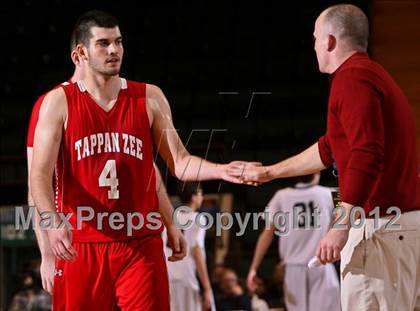 Thumbnail 1 in Tappan Zee vs. Harborfields (NYSPHSAA Class A Final) photogallery.