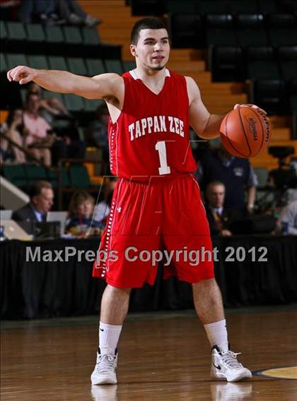 Thumbnail 3 in Tappan Zee vs. Harborfields (NYSPHSAA Class A Final) photogallery.