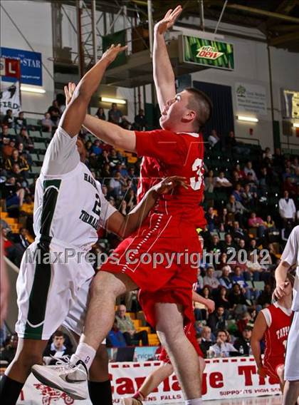 Thumbnail 3 in Tappan Zee vs. Harborfields (NYSPHSAA Class A Final) photogallery.