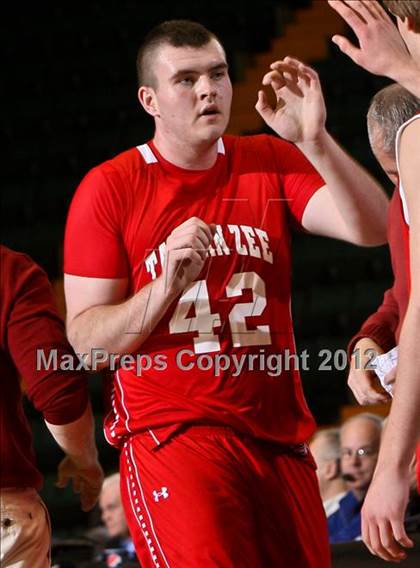 Thumbnail 3 in Tappan Zee vs. Harborfields (NYSPHSAA Class A Final) photogallery.
