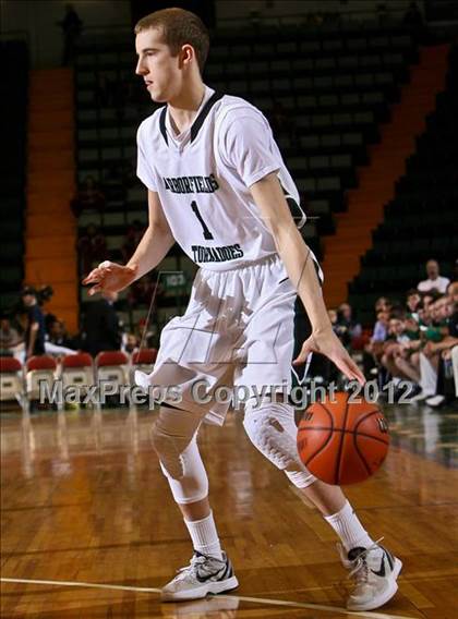 Thumbnail 3 in Tappan Zee vs. Harborfields (NYSPHSAA Class A Final) photogallery.
