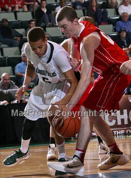 Thumbnail 2 in Tappan Zee vs. Harborfields (NYSPHSAA Class A Final) photogallery.