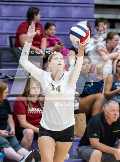 Thumbnail 1 in Union vs. Timpview (Riverton Fall Classic) photogallery.