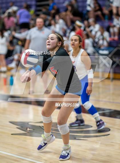 Thumbnail 3 in Union vs. Timpview (Riverton Fall Classic) photogallery.