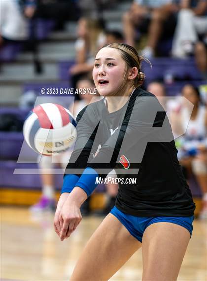 Thumbnail 2 in Union vs. Timpview (Riverton Fall Classic) photogallery.