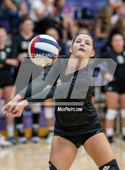 Thumbnail 2 in Union vs. Timpview (Riverton Fall Classic) photogallery.