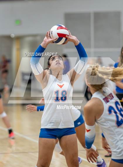 Thumbnail 1 in Union vs. Timpview (Riverton Fall Classic) photogallery.