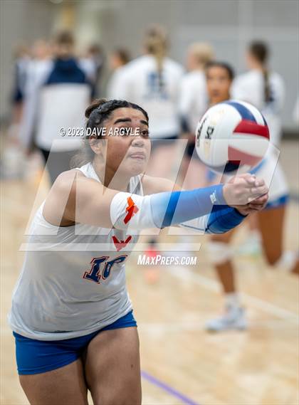 Thumbnail 3 in Union vs. Timpview (Riverton Fall Classic) photogallery.