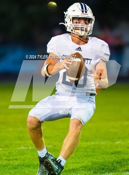 Thumbnail 1 in Cross County @ Doniphan-Trumbull photogallery.