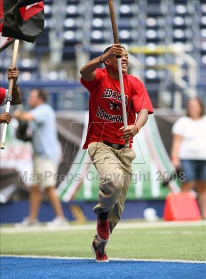 Thumbnail 2 in La Salle vs. Cedar Hill (Kirk Herbstreit Varsity Football Series) photogallery.