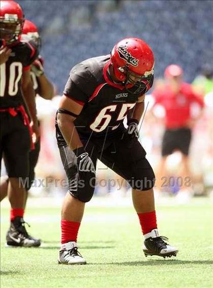 Thumbnail 2 in La Salle vs. Cedar Hill (Kirk Herbstreit Varsity Football Series) photogallery.