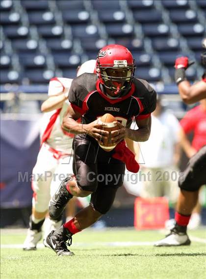 Thumbnail 2 in La Salle vs. Cedar Hill (Kirk Herbstreit Varsity Football Series) photogallery.