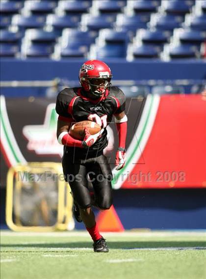 Thumbnail 3 in La Salle vs. Cedar Hill (Kirk Herbstreit Varsity Football Series) photogallery.
