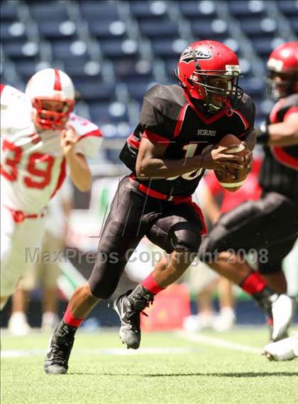Thumbnail 2 in La Salle vs. Cedar Hill (Kirk Herbstreit Varsity Football Series) photogallery.