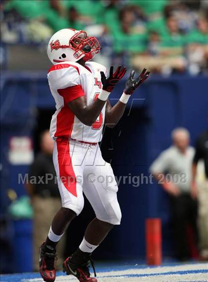 Thumbnail 3 in La Salle vs. Cedar Hill (Kirk Herbstreit Varsity Football Series) photogallery.